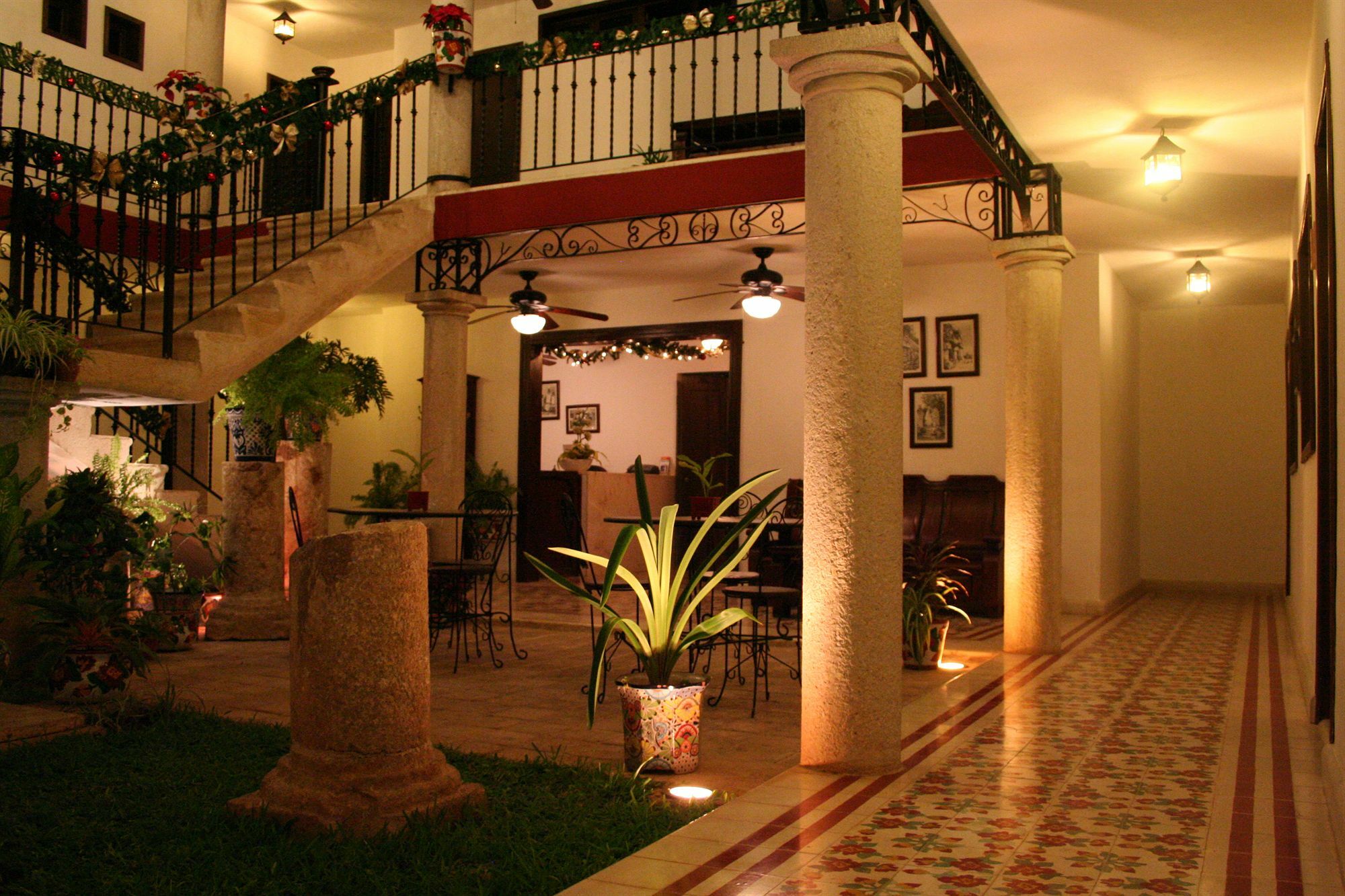 La Aurora Hotel Colonial Valladolid  Exterior photo